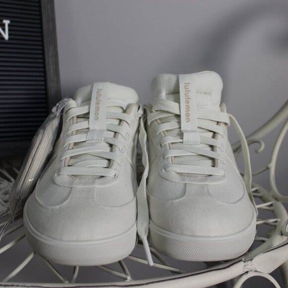 Lululemon | BNIB | Canvas Cityverse Sneaker | Bone | Size 7 - Picture 3 of 8